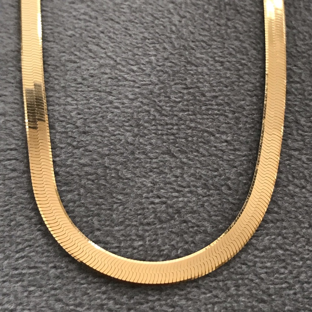 Gold herringbone necklace